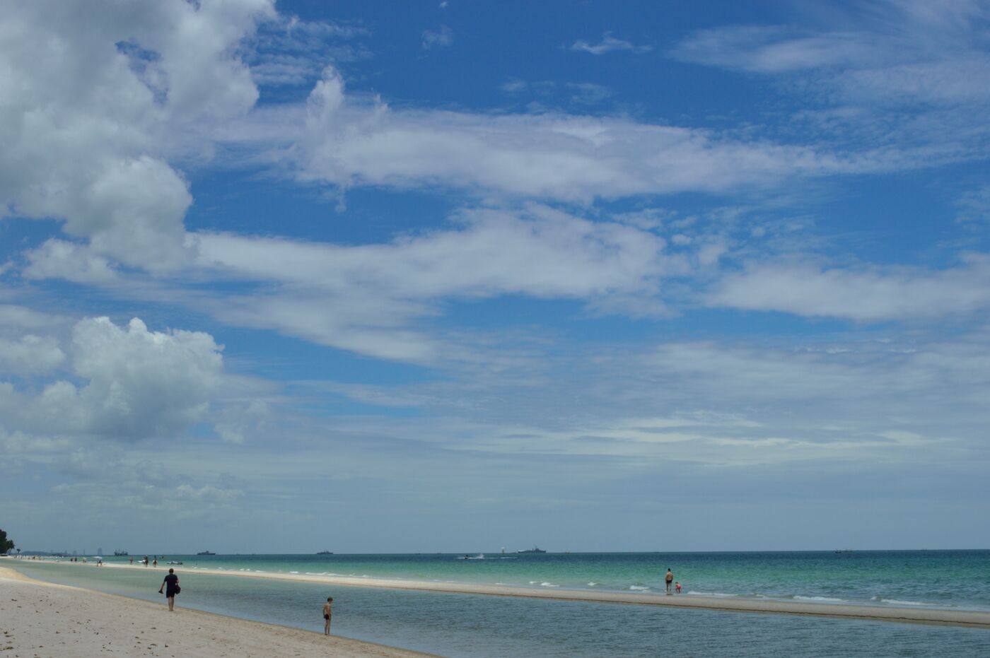 Beachfront in Hua Hin, Thailand, one of the country's longest-established retirement destinations for British expats affected by the UK's frozen state pension policy.